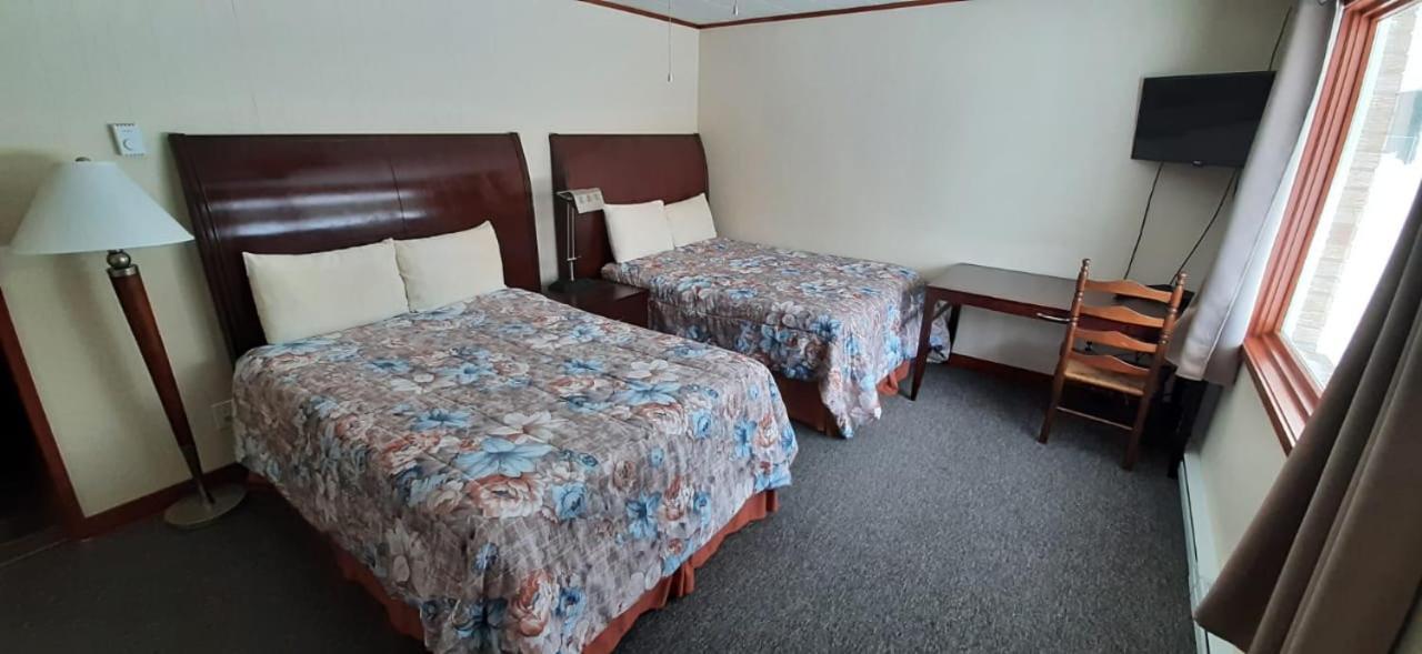 Super Nights Inn スーセントマリー エクステリア 写真